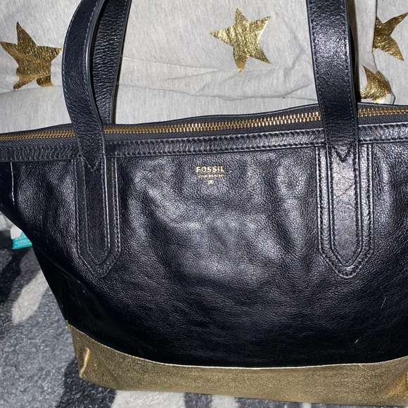authentic fossil black & gold handbag - Picture 5 of 10